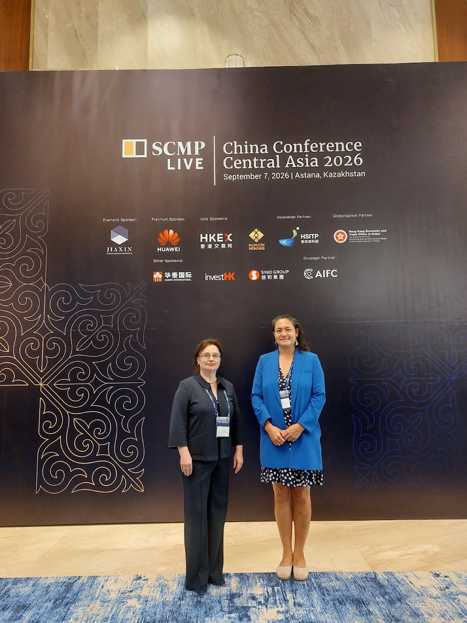 Irina Morozova und CIAPRI-Projektpartnerin Dr. Solange Chatelard (Université libre de Bruxelles) auf der China Conference in Astana